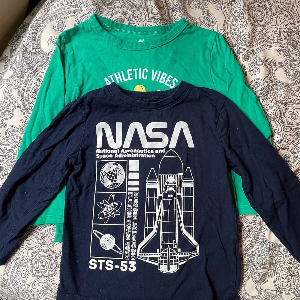 3/$12 Set of 2 H&M Shirts
